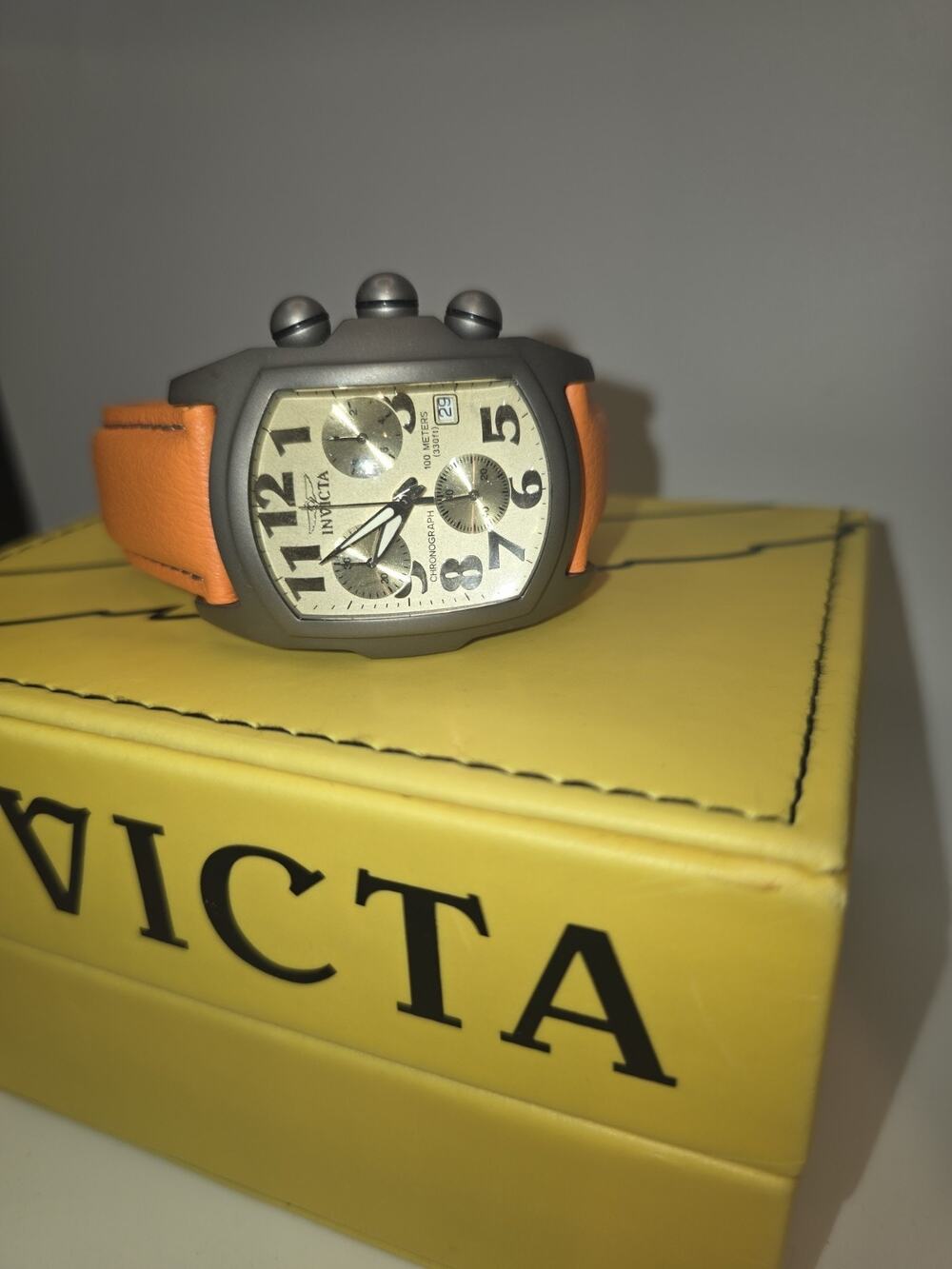 Invicta Lupah Collection Swiss Made Men’s Chronograph Watch Model 2092 Titanium